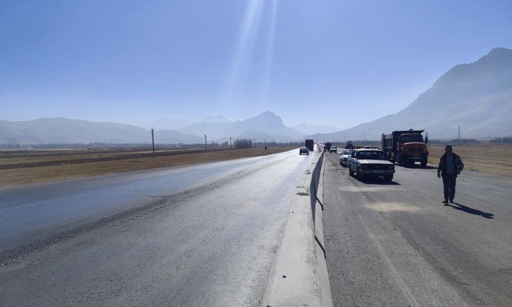 گام بلند برای ایمنی محورهای مواصلاتی؛ چهارخطه شمس‌آباد ـ خراجی زیر بار ترافیک رفت