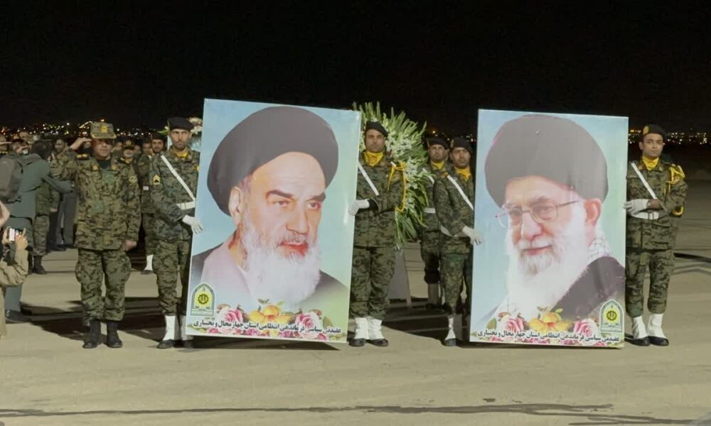 ورود پیکرهای مطهر ۶ شهید گمنام در شهرکرد؛ روایت یک شب سرشار از اشک و افتخار