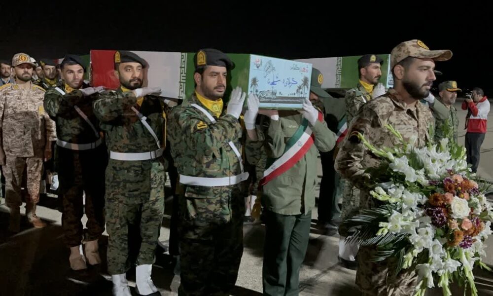 ورود پیکرهای مطهر ۶ شهید گمنام در شهرکرد؛ روایت یک شب سرشار از اشک و افتخار