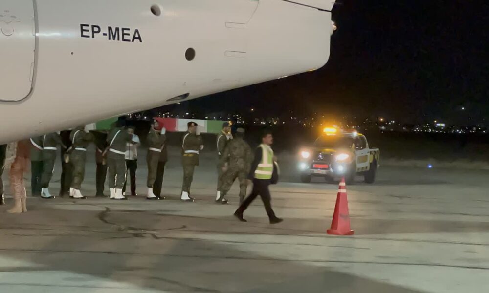 ورود پیکرهای مطهر ۶ شهید گمنام در شهرکرد؛ روایت یک شب سرشار از اشک و افتخار