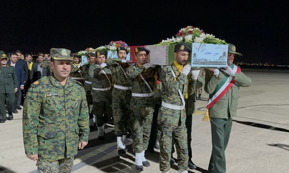 ورود پیکرهای مطهر ۶ شهید گمنام در شهرکرد؛ روایت یک شب سرشار از اشک و افتخار