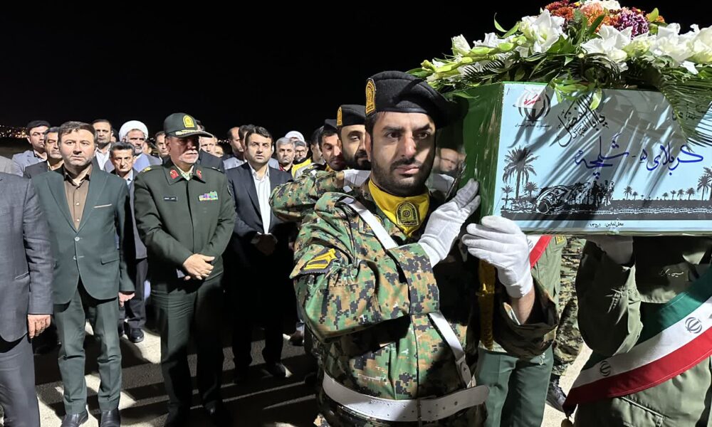 ورود پیکرهای مطهر ۶ شهید گمنام در شهرکرد؛ روایت یک شب سرشار از اشک و افتخار