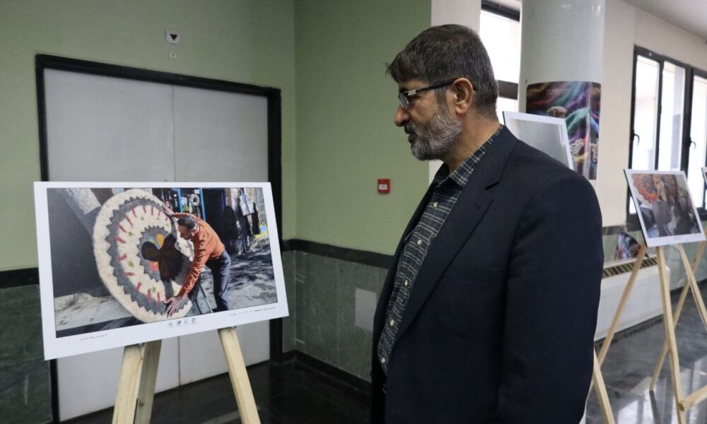 نخستین جشنواره ملی نمد در شهرکرد آغاز بکار کرد 