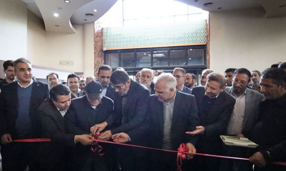 نخستین جشنواره ملی نمد در شهرکرد آغاز بکار کرد 